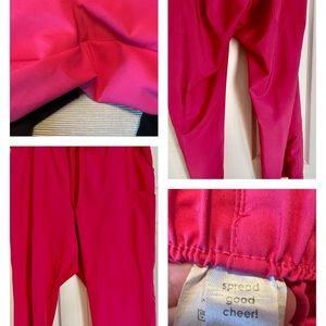 Women’s Deep Pink Scrub pants size 2XP. Great condition $20